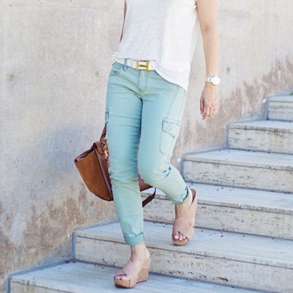 Cabi Celadon Cargo Pants - Picture 2 of 8